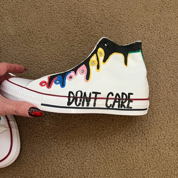 Converse White and Black Sneakers with Multicolor Drip Design - Picture 6 of 7